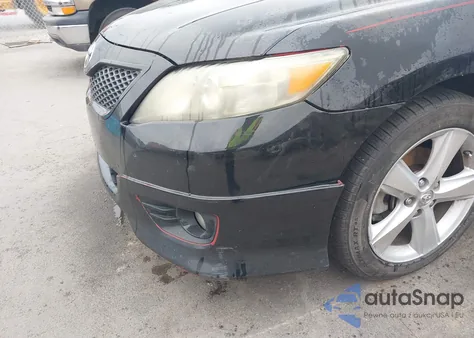 2010 Toyota Camry Se z USA, uszkodzony, nr VIN 4T1BF3EKXAU048081
